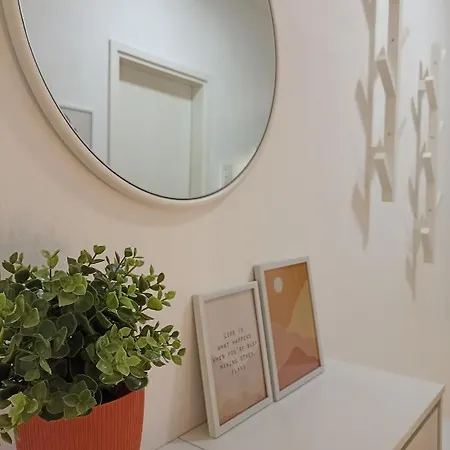 White Angel アパート Kostolac